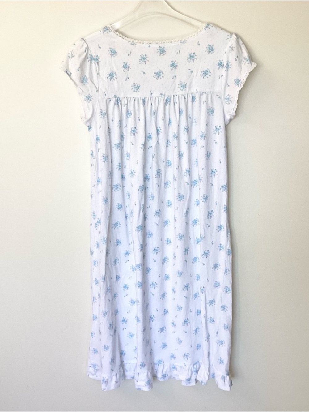 Eileen West Short Sleeve Knee Length Floral Nightgown - White/Blue - S - Picture 5 of 9